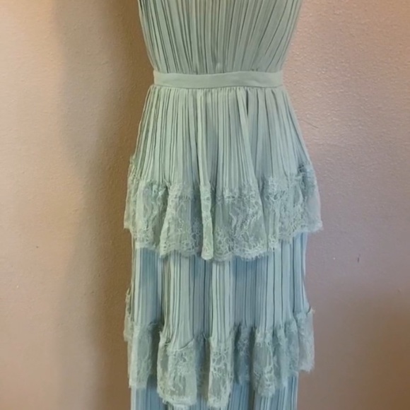 NWOT Lulus Came For Cocktails Sage Green Pleated Tiered Lace Maxi Dress - Picture 3 of 17